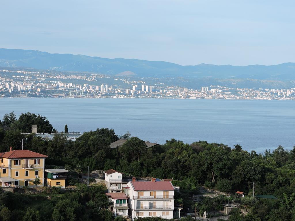 Apartment Bambi Opatija Ngoại thất bức ảnh